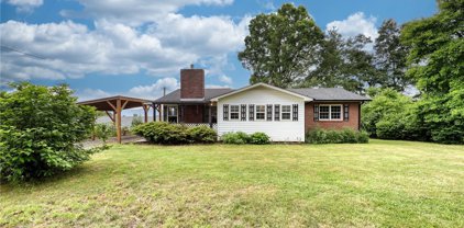 112 Carrie Dillard Road, West Jefferson