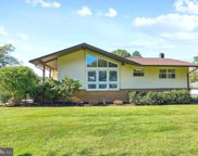 2702 Occidental Dr, Vienna image