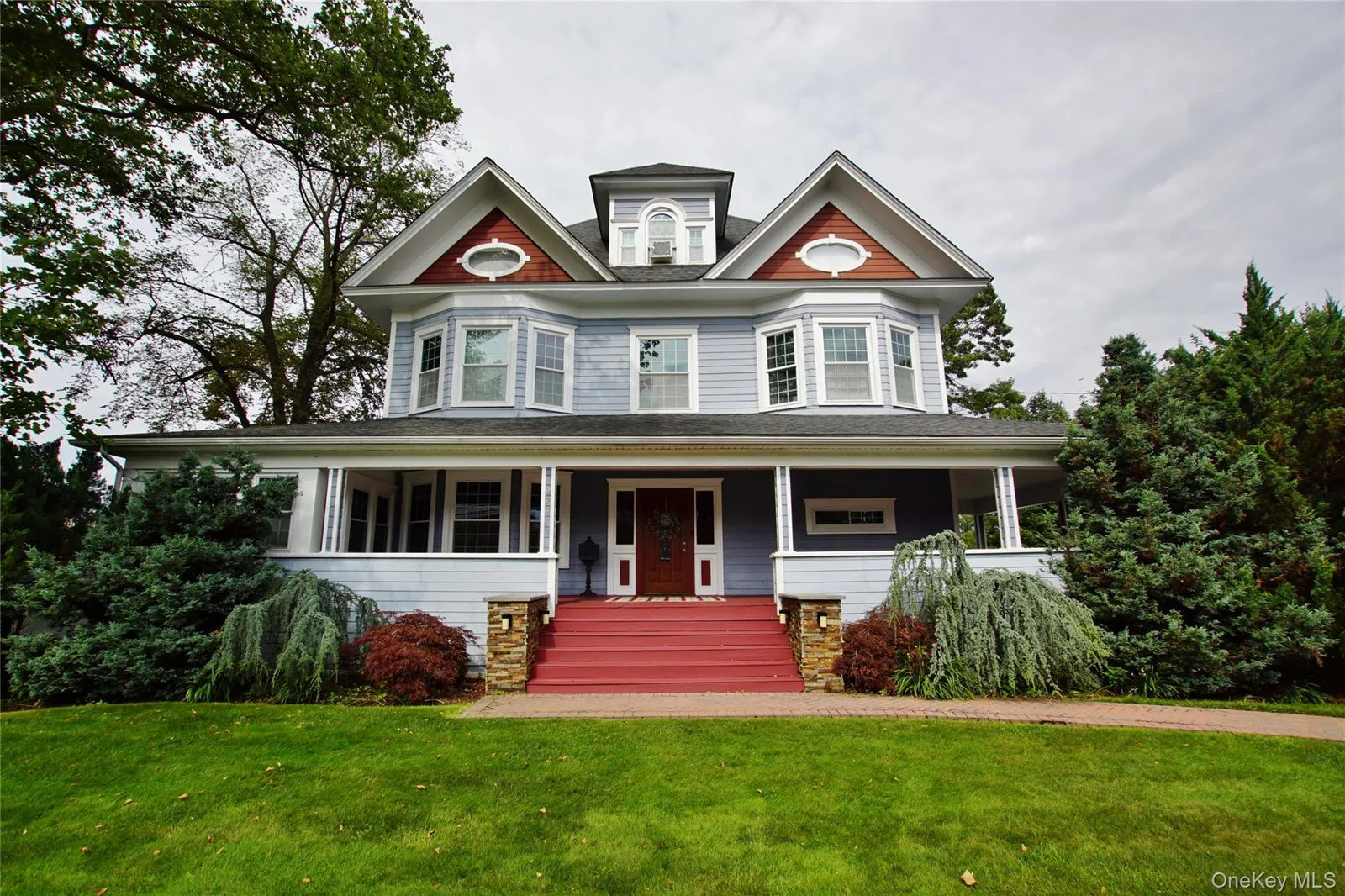 Exterior of 278 S Long Beach Avenue, Freeport, NY 11520