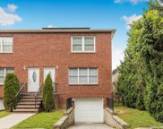 7 Wells Park Drive, Yonkers image