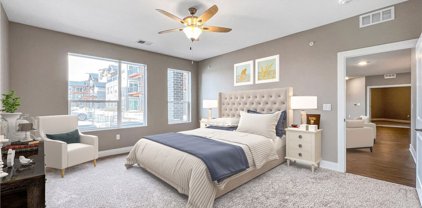 9065 Bishop Drive Unit 118, West Des Moines