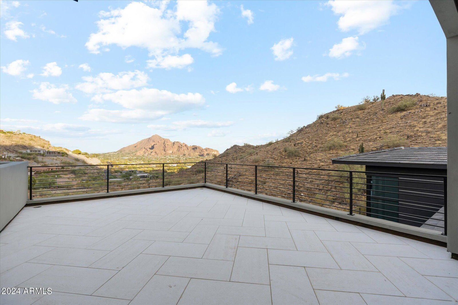 7000 N 39th Place, Paradise Valley, Arizona 85253. 3 bedrooms 4 baths