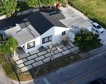 1772 Nw 3rd St, Miami