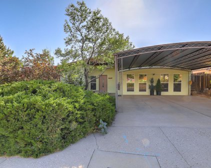 1205 Nakomis Drive NE, Albuquerque
