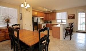 14535 W Poinsettia Dr Breakfast Area