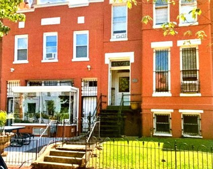 709-711 G St Se, Washington