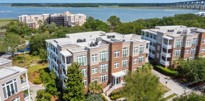 130 Fairbanks Oak Alley Unit #4b, Charleston