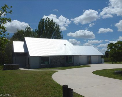 216 E Mariana Avenue, North Fort Myers