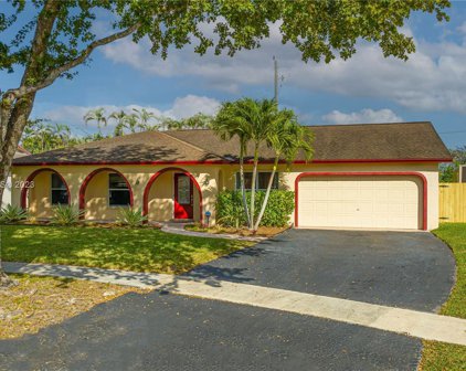 4998 Sw 86th Ter, Cooper City