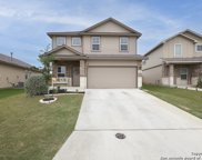 292 Middle Green Loop, Floresville image
