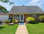 937 Grand Boulevard, Westbury image