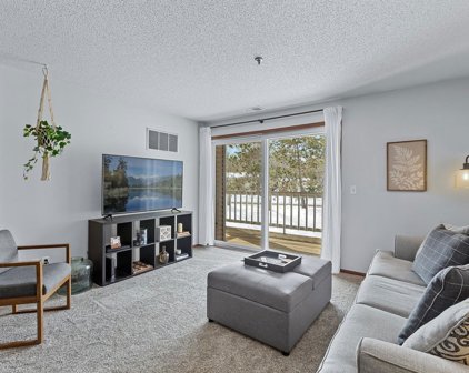 1215 Ferndale Street N Unit #A8, Maplewood