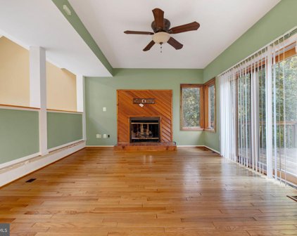 281 Lower Magothy Beach Rd, Severna Park