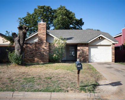 2510 Bamberry  Drive, Fort Worth