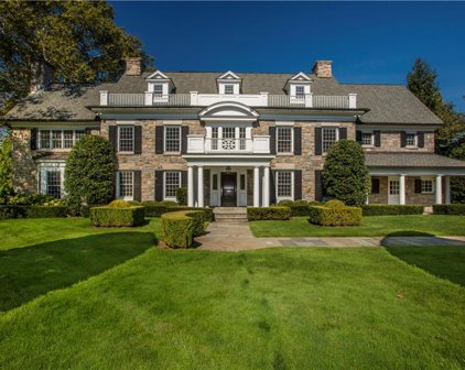 7 Cooper Road, Scarsdale