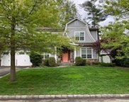 30 W Ridge Drive, Roslyn image