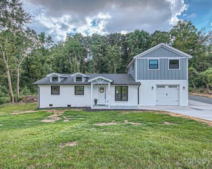 200 Park Terrace  Drive, Belmont