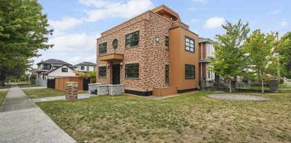 6733 Vivian Street, Vancouver