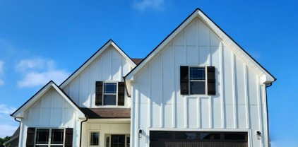 288 Bluebell Dr, Clarksville