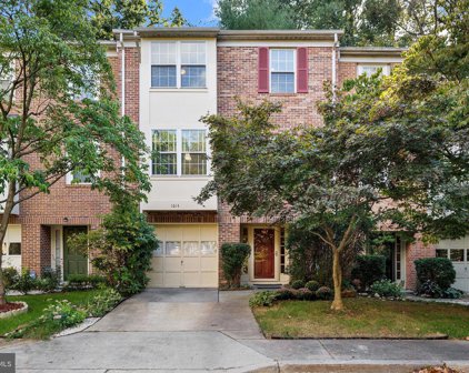 1614 Tanyard Hill Rd, Gaithersburg