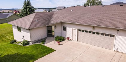 835 8th Avenue NW, Valley City