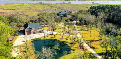 9649 Two Pines Road, Mcclellanville