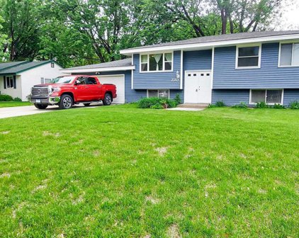 220 Aurora Lane, Circle Pines