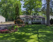 4415 MIDDLEDALE, West Bloomfield Twp image