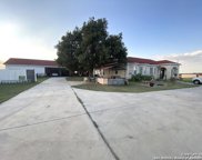 109 Carrizo Ranch Dr, Floresville image
