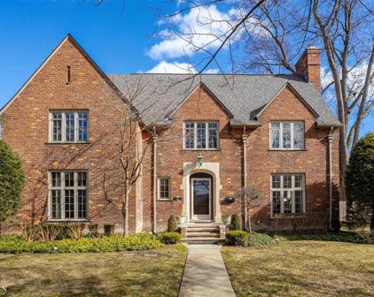 532 Lincoln, Grosse Pointe