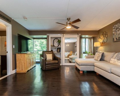 55 Tall Oaks Dr Unit 503, Weymouth