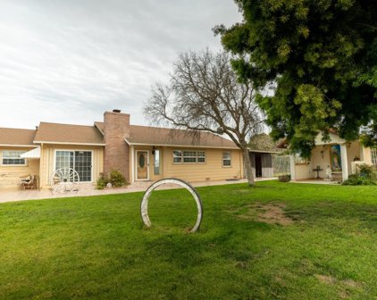 2317 Alisal RD, Salinas