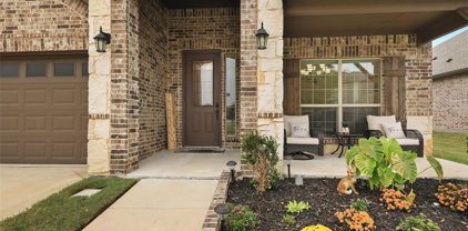 1577 Country Crest  Drive, Waxahachie