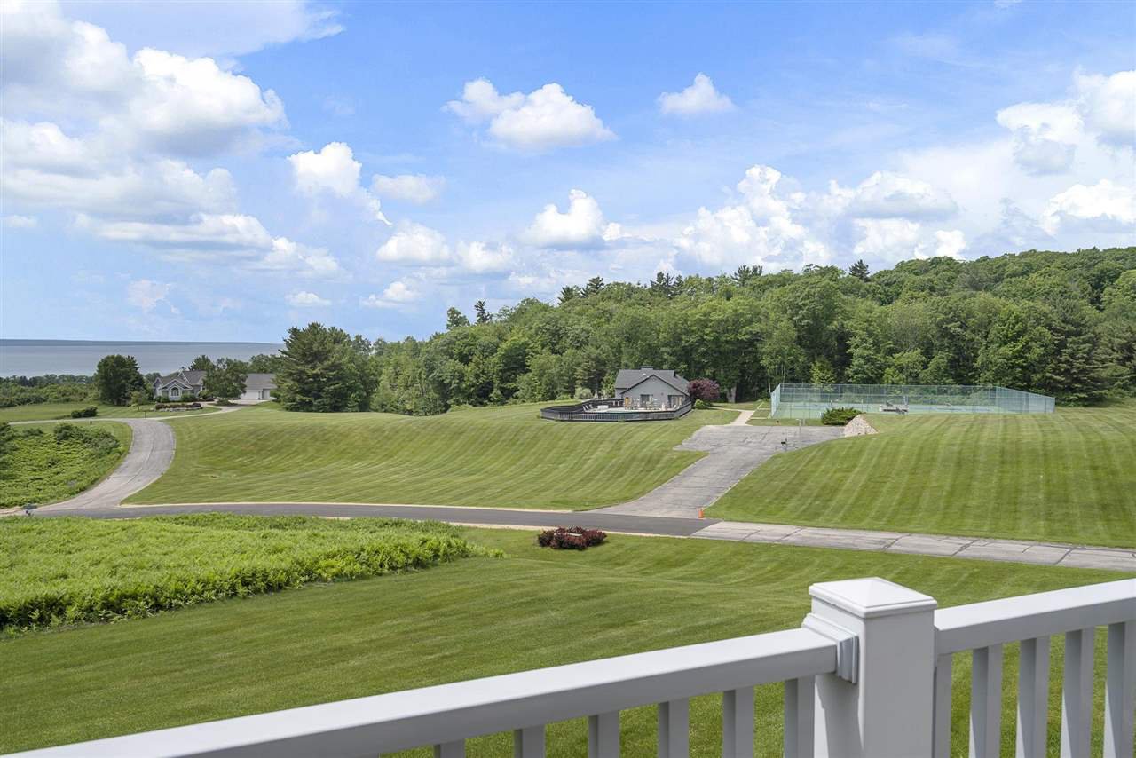 5381 Windward Passage Unit 13, Harbor Springs, 497409747