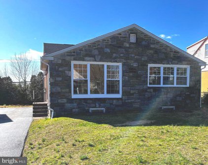 109 Walnut Hill Ln, Havertown