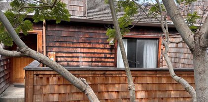 461 Dela Vina AVE 207, Monterey