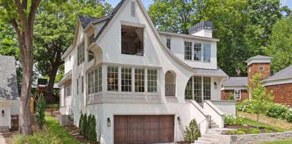 321 Wise Avenue, Wayzata