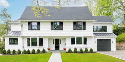 108 Park Avenue, Bronxville