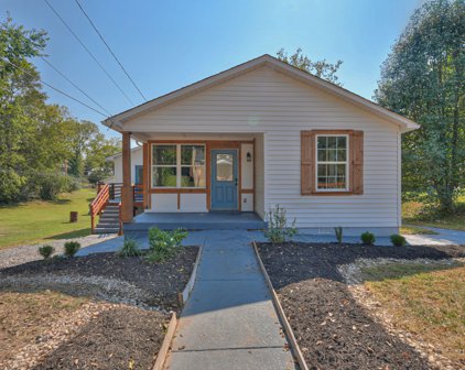 114 Brooks Aly, Clarksville