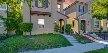 21542 Saddle Bred Ln, Escondido