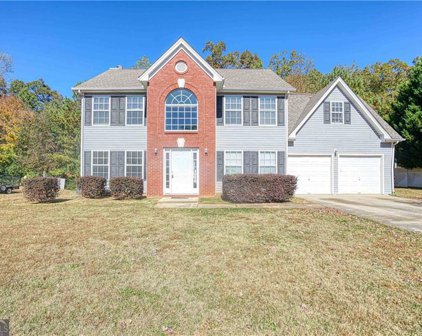 710 Lake Joyce Lane, Fairburn