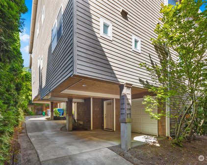 2618 E Madison Street, Seattle