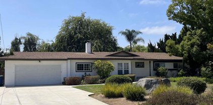 1945 Avenida Del Diablo, Escondido