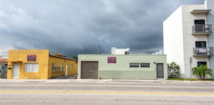 2250 Palm Ave, Hialeah