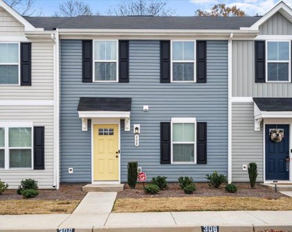308 Bristling Briar, Greenville