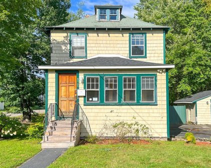572 Park St, Stoughton