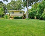 2 Scott Pl, Glen Cove image