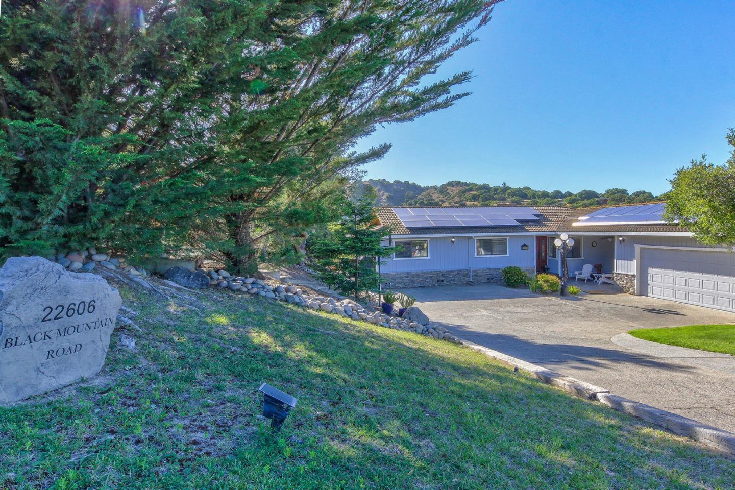 Salinas Real Estate Salinas Home for Sale with 3 bedrooms and 4 baths in the Salinas Indian