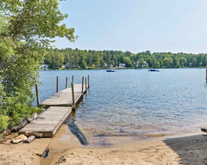 77 Rolling Lane, Laconia