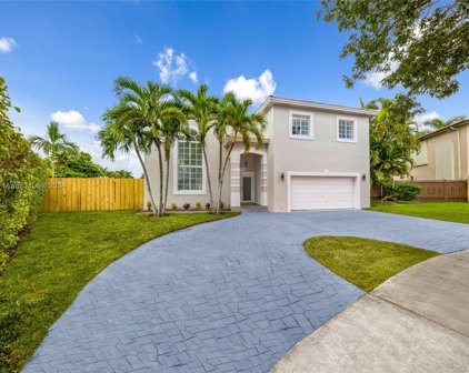 9055 Nw 168th Ter, Miami Lakes